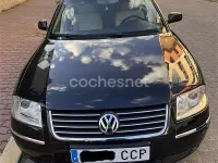 Usado VW Passat Highline 130 CV (95 kW) 2002 Negro Familiar