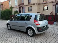 Usado Renault Scénic Dynamique 115 CV (84 kW) 2004 Gris / plata Monovolumen