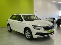 Usado Skoda Kamiq Ambition 110 CV (80 kW) 2021 Blanco SUV