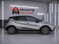 Usado Renault Captur Zen 131 CV (96 kW) 2019 Gris SUV