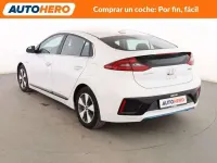 Usado Hyundai Ioniq 141 CV (103 kW) 2018 Blanco Utilitario