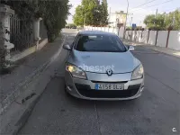 Usado Renault Mégane III Authentique 85 CV (62 kW) 2009 Gris / plata Berlina