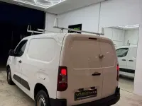 Usado Citroën Berlingo Business Class 102 CV (75 kW) 2022 Blanco Monovolumen