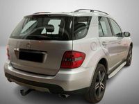 Usado Mercedes ML320 224 CV (164 kW) 2007 Plateado SUV