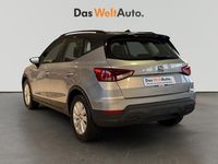 Usado Seat Arona Style 115 CV (84 kW) 2024 Gris plata SUV