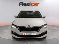 Usado Skoda Scala Ambition 110 CV (80 kW) 2021 Blanco Utilitario