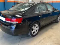 Usado Hyundai Sonata Style 161 CV (118 kW) 2007 Negro Berlina