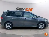Usado VW Touran Advance 150 CV (110 kW) 2019 Gris Monovolumen