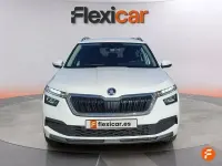 Usado Skoda Kamiq Ambition 110 CV (80 kW) 2021 Blanco SUV