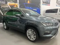 Usado Seat Ateca 4Drive 150 CV (110 kW) 2017 Gris / plata SUV
