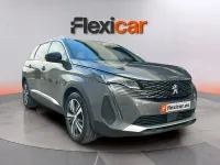 Usado Peugeot 5008 Active 131 CV (96 kW) 2024 Negro SUV