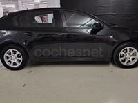 Usado Chevrolet Cruze LT 130 CV (95 kW) 2012 Negro Berlina