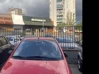 Usado Hyundai Getz 63 CV (46 kW) 2004 Rojo Utilitario