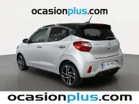 Usado Hyundai i10 84 CV (61 kW) 2022 Gris plata Utilitario