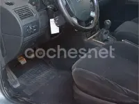 Usado Ford Mondeo Ghia 130 CV (95 kW) 2004 Azul Berlina