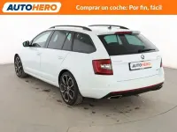 Usado Skoda Octavia RS 230 CV (169 kW) 2018 Blanco Familiar