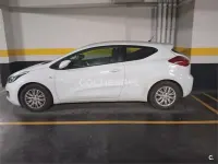 Usado Kia Ceed 100 CV (73 kW) 2014 Blanco Utilitario