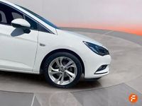 Begagnad Opel Astra Dynamic 125 HK (91 kW) 2018 Vit Sedan