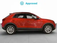 Usado VW T-Roc Life 150 CV (110 kW) 2023 Rojo SUV