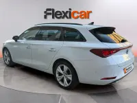 Usado Seat Leon FR 130 CV (95 kW) 2023 Blanco Familiar