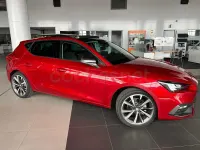 Nuevo Seat Leon FR 150 CV (110 kW) 2026 Rojo Berlina