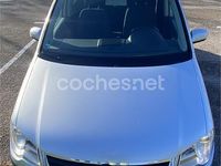 Usado VW Touran 140 CV (102 kW) 2007 Gris / plata Monovolumen