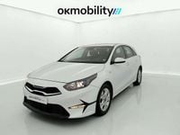 Używany Kia Ceed 120 KM (88 kW) 2022 Biały Hatchback
