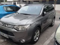 Usado Mitsubishi Outlander Motion 150 CV (110 kW) 2015 Granate SUV