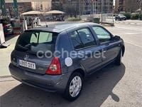 Usado Renault Clio II Authentique 75 CV (55 kW) 2006 Azul Berlina