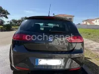 Usado Seat Leon Reference 105 CV (77 kW) 2011 Negro Utilitario