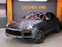 Usado Porsche Cayenne 462 CV (339 kW) 2020 Gris / plata SUV