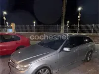Usado Mercedes C200 Avantgarde 136 CV (100 kW) 2009 Gris / plata Familiar