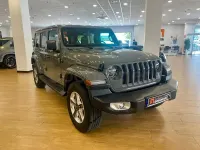 Usado Jeep Wrangler Sahara 200 CV (147 kW) 2020 Gris / plata SUV