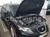 Usado Seat Leon Ecomotive 105 CV (77 kW) 2009 Negro Utilitario