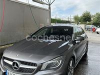 Usado Mercedes CLA220 Shooting Brake AMG line 177 CV (130 kW) 2015 Gris / plata Familiar