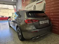 Usado Mercedes A180 116 CV (85 kW) 2019 Gris / plata Berlina