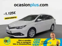 Usado Toyota Auris Hybrid Active 136 CV (100 kW) 2016 Blanco Familiar