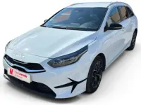 Usado Kia Ceed Style 101 CV (74 kW) 2025 Blanco Utilitario