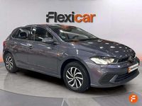 Usado VW Polo Life 95 CV (69 kW) 2023 Gris Utilitario