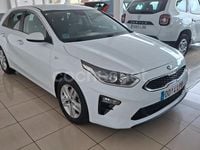 Usado Kia Ceed 100 CV (73 kW) 2021 Blanco Utilitario