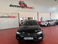 Usado VW Passat Business 122 CV (89 kW) 2022 Negro Familiar