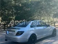 Usado Mercedes C280 231 CV (169 kW) 2008 Gris / plata Berlina