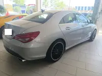 Usado Mercedes CLA200 136 CV (100 kW) 2016 Gris Coupe