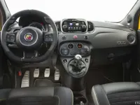 Usado Abarth 595 165 CV (121 kW) 2023 Gris Utilitario