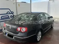 Usado VW Passat R-line 140 CV (102 kW) 2010 Negro Berlina
