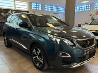 Usado Peugeot 5008 GT-line 165 CV (121 kW) 2018 Azul SUV