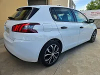 Usado Peugeot 308 Access 100 CV (73 kW) 2020 Blanco Berlina