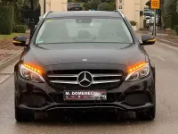 Usado Mercedes C180 Executive 156 CV (114 kW) 2017 Negro Familiar