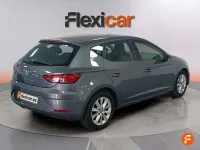 Usado Seat Leon ST Reference 110 CV (80 kW) 2018 Gris Familiar