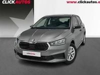 Usado Skoda Fabia Essence 95 CV (69 kW) 2025 Plata Utilitario